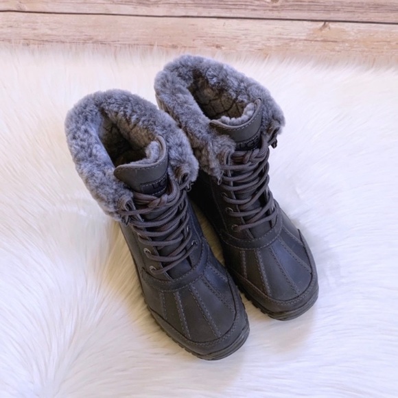 UGG Grey Adirondack Boot II Luxe Quilt Waterproof - Picture 3 of 10